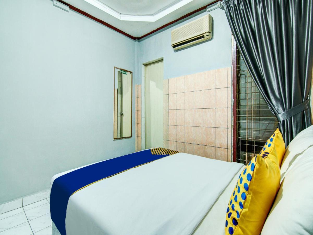 Oyo 2690 Hotel Tampan Pekanbaru Kültér fotó